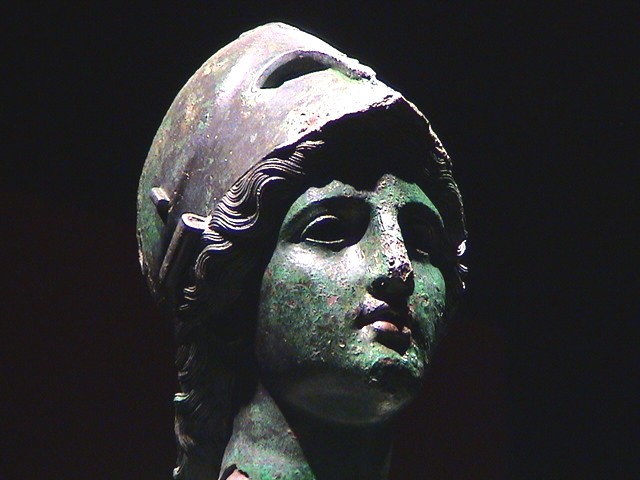 La Minerva Ã¨, assieme alla Chimera, il bronzo aretino piÃ¹ famoso nel mondo